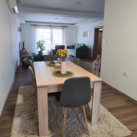 Nafija Appartement *