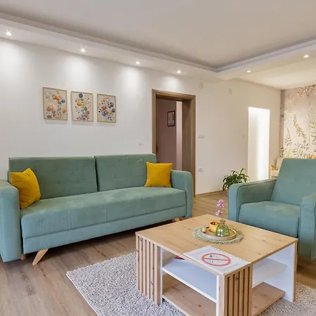 Apartment Nafija *